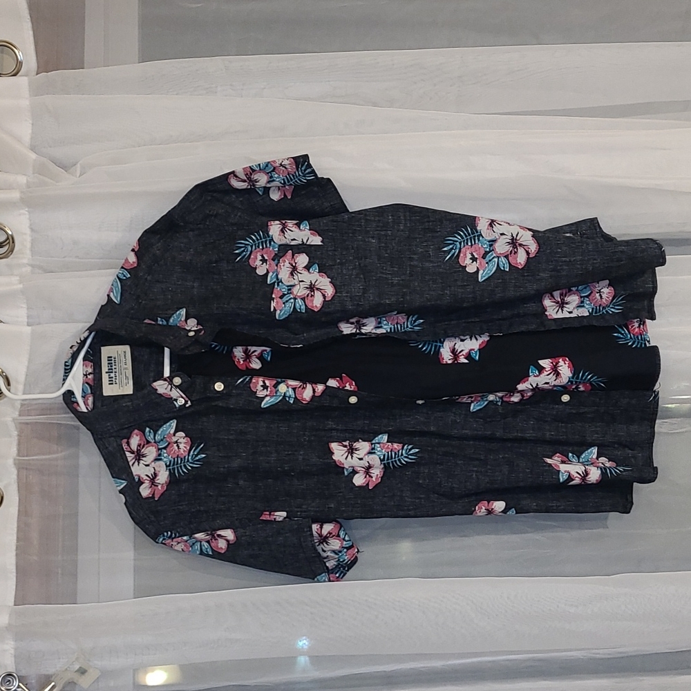 Mens casual short sleeve shirt